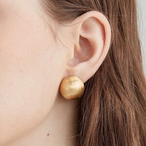 - - 18K Gp Gold  Earrings